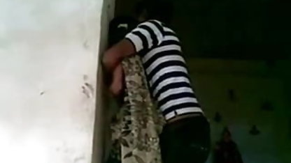 एक आदमी है घूर पर एक बिंदु busty milfu के सेक्स वीडियो वाली फिल्म माध्यम से एक छेद में के होजरी में