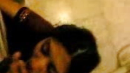 काले कपड़े में श्यामला है snog सेक्सी वाली वीडियो फिल्म के साथ कास्टिंग एजेंट करने के लिए आपसी खुशी