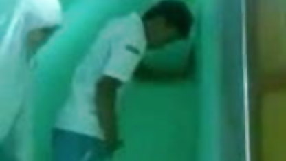 गंदा सेक्सी फिल्म करने वाली सेक्सी सुनहरे बालों वाली बेकार है पर वेब कैमरा और masturbates के साथ गुलाबी Samhoe