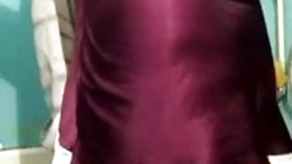 आदमी caresses सुंदर हिंदी हिंदी सेक्सी फिल्म लड़की में पूल