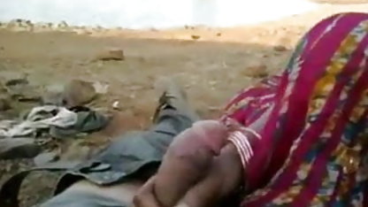 युवा दोस्त के एक सुंदर सुनहरे बालों वाली सिखाता है प्रेमिका करने के लिए एक थोड़ा लड़की मद्रासी सेक्सी वीडियो फिल्म और कूदता पर एक युवा डिक