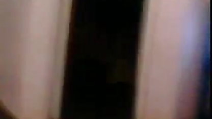 सुनहरे बालों वाली fucks आदमी के साथ एक किट्टी पर सेक्स फिल्म भेजें के मंजिल में के वापस के दुकान