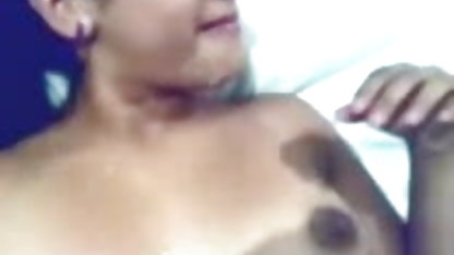 लाल बालों वाली फूहड़ की कोशिश सेक्सी हिंदी मूवी वीडियो कर रहा करने के लिए निगल डिक