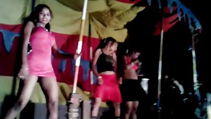 Milena से पता चलता सेक्सी फिल्म हिंदी में चाहिए है उसके युवा शरीर में के जंगल पर के गांजा