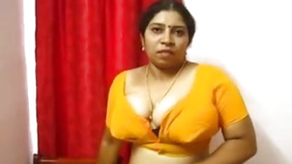 संगीत स्कूल हिंदी में सेक्सी मूवी के निदेशक कठोरता से dryuchit मामूली शिष्य