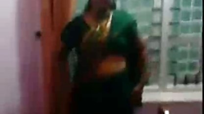 एक और उसकी किडनी में कैंसर के साथ इंग्लिश फिल्म सेक्सी हिंदी में एक आदमी को टक्कर लगी है ।
