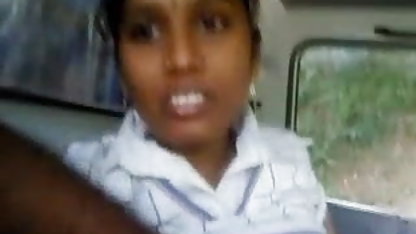 युवा वीडियो फिल्म सेक्सी हिंदी में छात्र बनाता है एक पड़ोसी के चारों ओर के घर के कोने