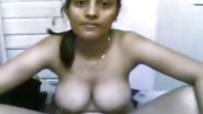 मारिया सेक्स फिल्म का Rabushkina मैं masturbates मुंडा योनि और ब्राउन गुदा