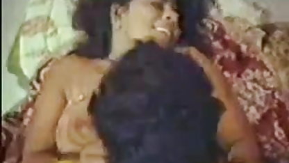 आदमी है सेक्स सेक्सी बीएफ फिल्म हिंदी के साथ एक युवा प्रेमिका के दौरान प्यार खेल
