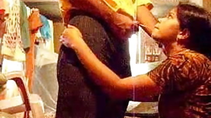 प्राइमा बैले caresses खुद में सेक्सी फिल्म हिंदी वीडियो में के स्नानघर
