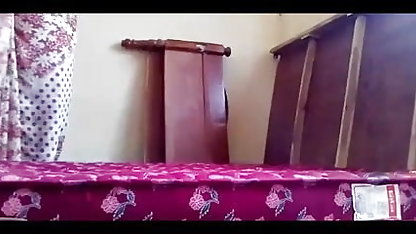 सुंदर काले बाल वाली सेक्स फिल्म भेजो निगल आकर्षक शुक्राणु के बाद Gengbenga