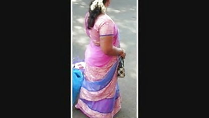 सुंदर लड़की एक मिनीबस में एक टैक्सी ड्राइवर के साथ एक दोस्त सींग का बीएफ सेक्सी हिंदी फिल्म निर्देश