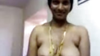 शर्मिला लड़की चाटना उसके दोस्त के छेद के बीच उसके ऑनलाइन सेक्सी वीडियो फिल्म पैर के तहत के शॉवर
