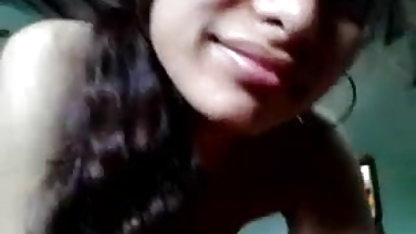 Busty काले बाल वाली स्वेच्छा से हो जाता है कैंसर में सेक्सी फिल्म फुल सामने के एक आदमी
